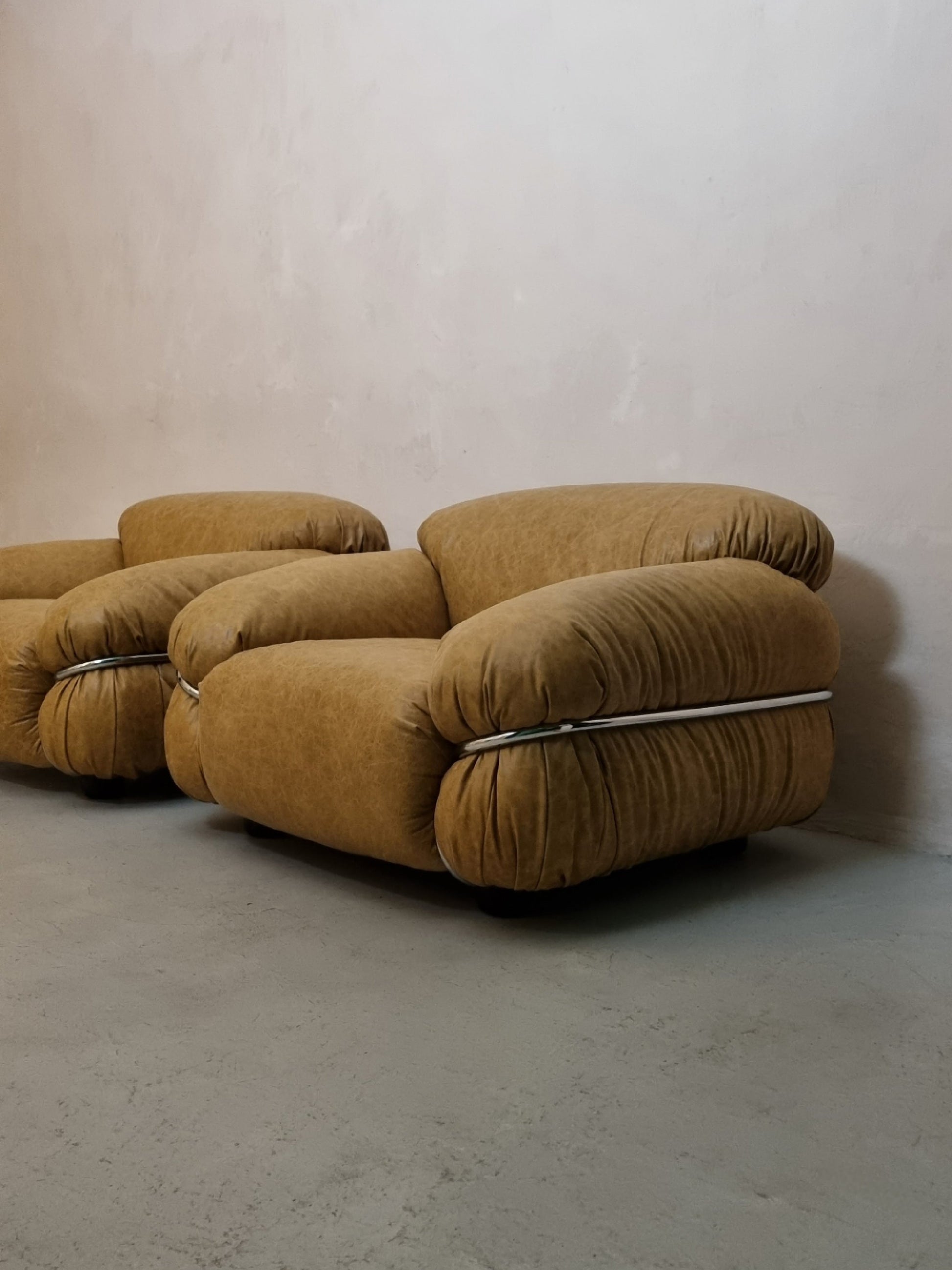 595 Sesann Armchairs Designed by Gianfranco Frattini for Cassina, 1970 Chairs