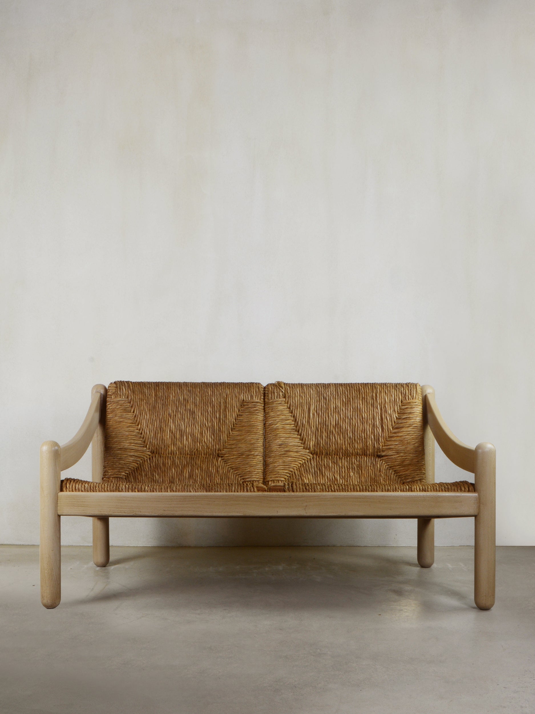 930 Carimate Sofa by Vico Magistretti for Cassina, 1960s Sofas