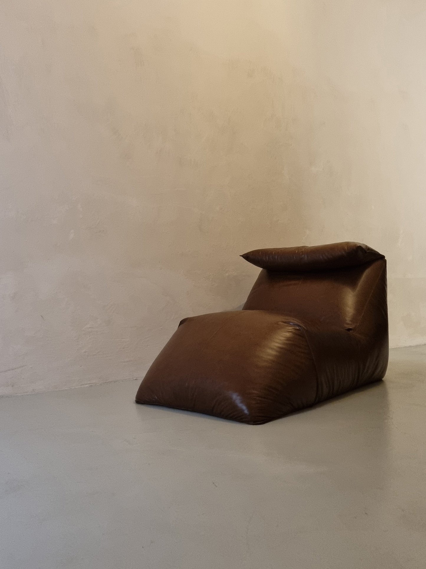 Bambolongue Chaise by Mario Bellini Chaises Vintage