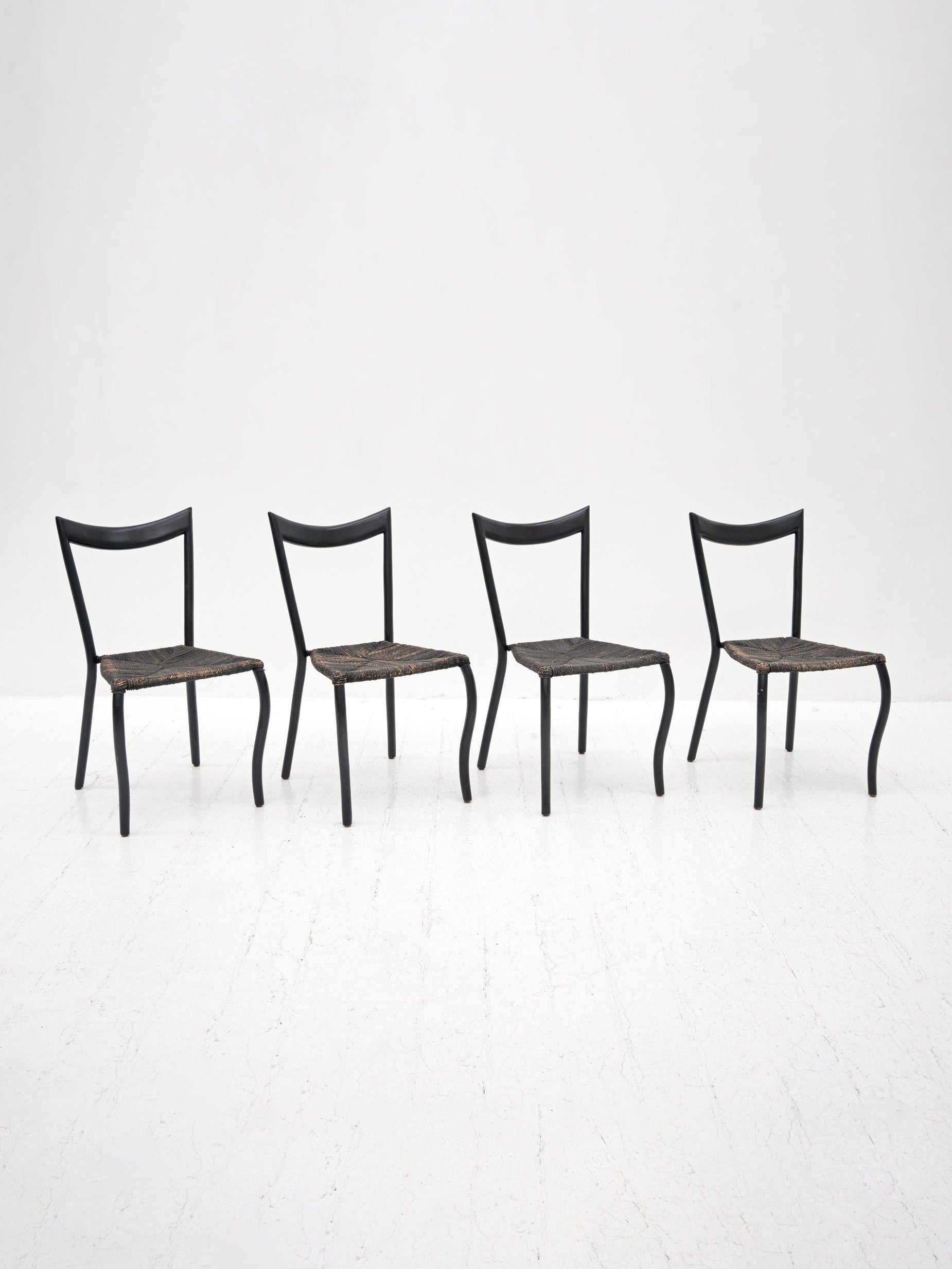 Set of 4 Black Manila Dining Chairs by Val Padilla for Conran, ca. 1980 Dining Chairs