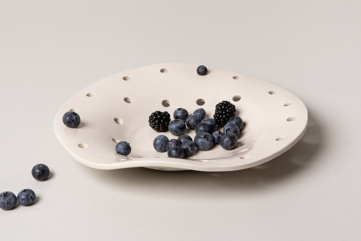 Bora Berry Bowl by SIN Serveware