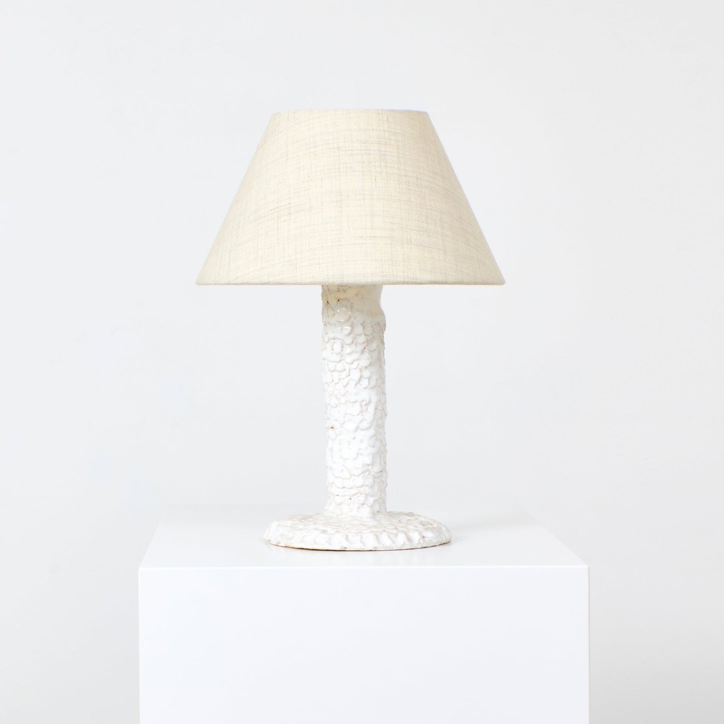 Casa Bedside Light in White Table Lamps