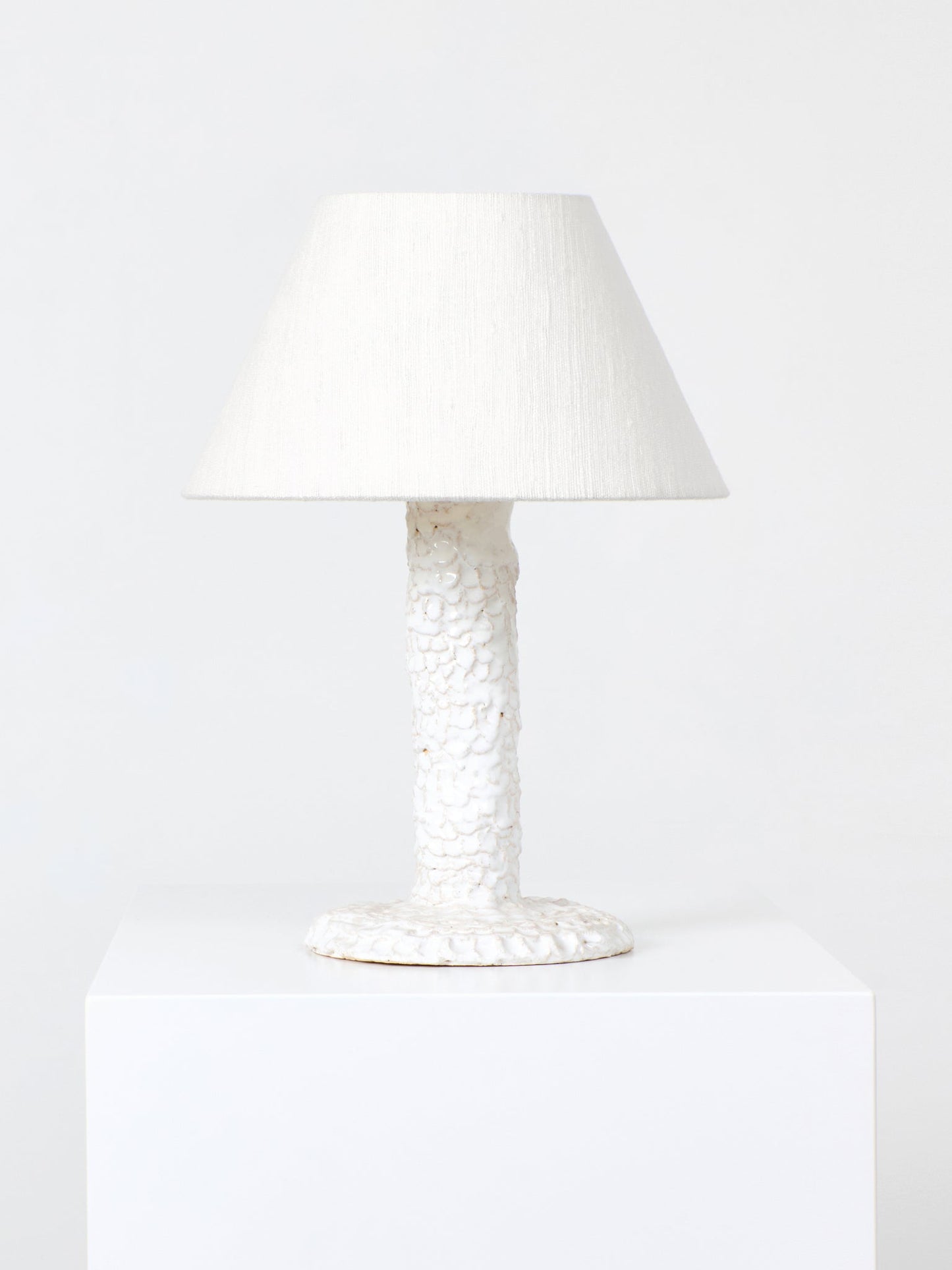 Casa Bedside Light in White Table Lamps