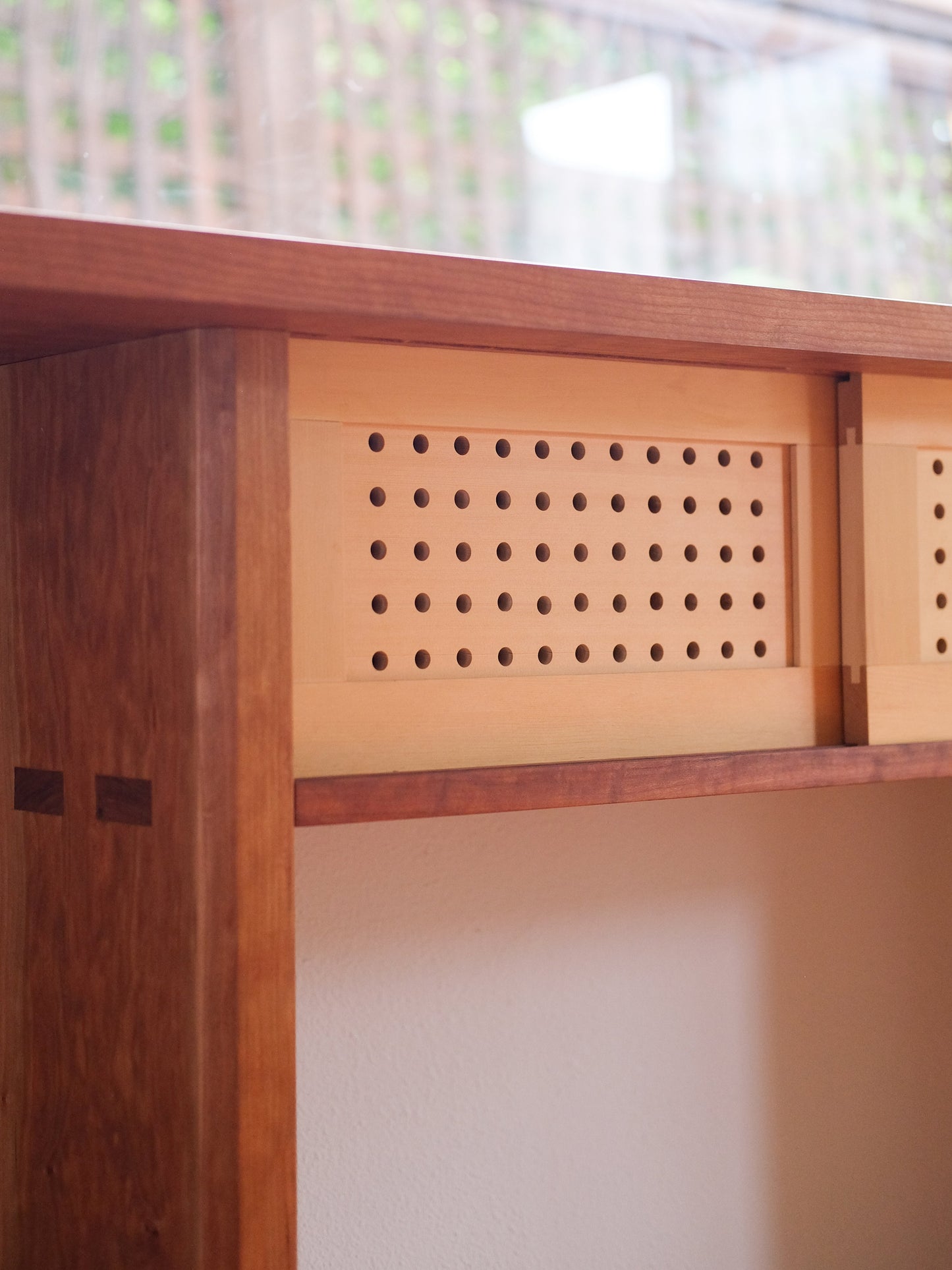 Cedar Credenza Credenzas