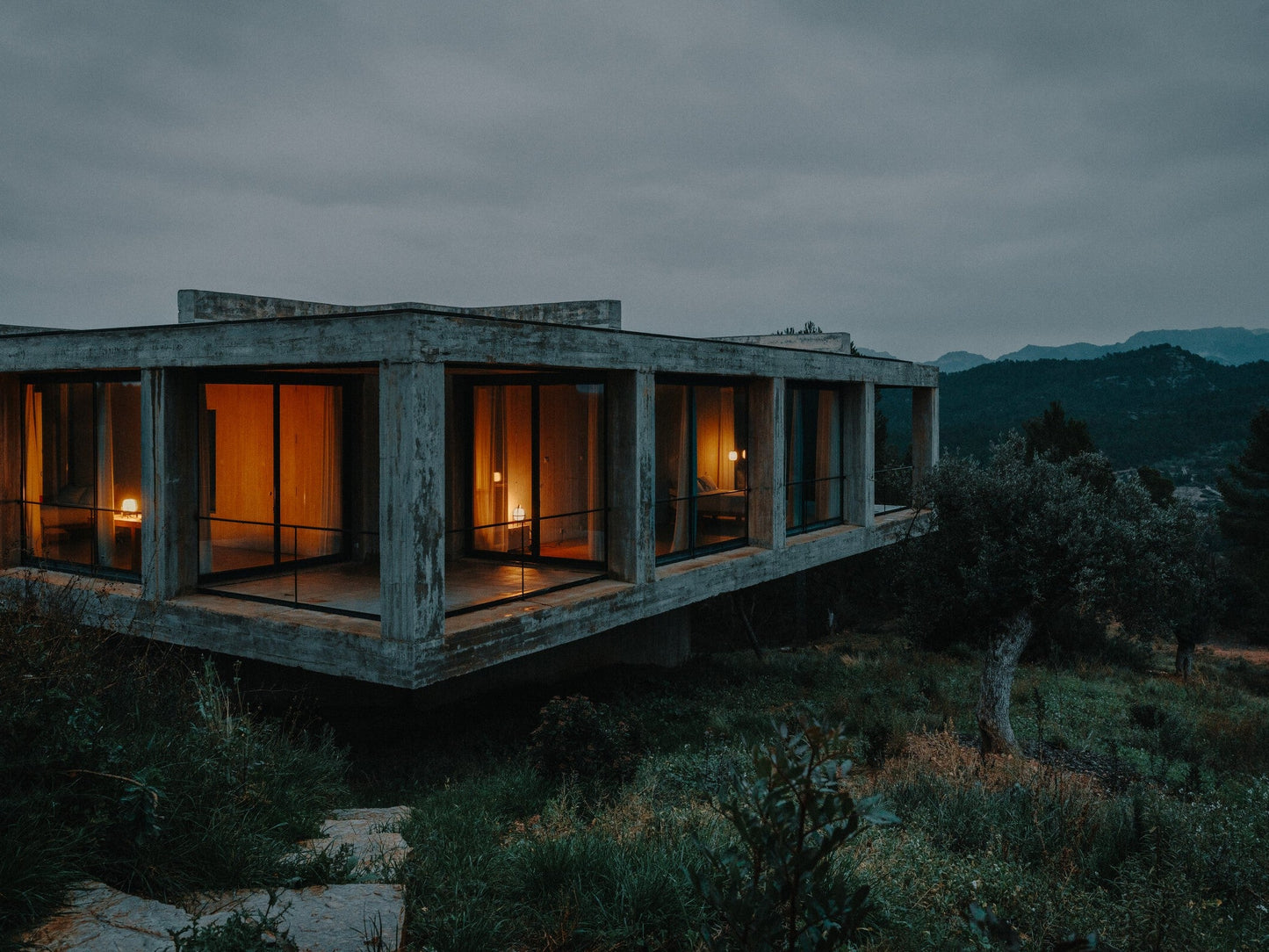 Cestita Metalica Table Lamp Table Lamps