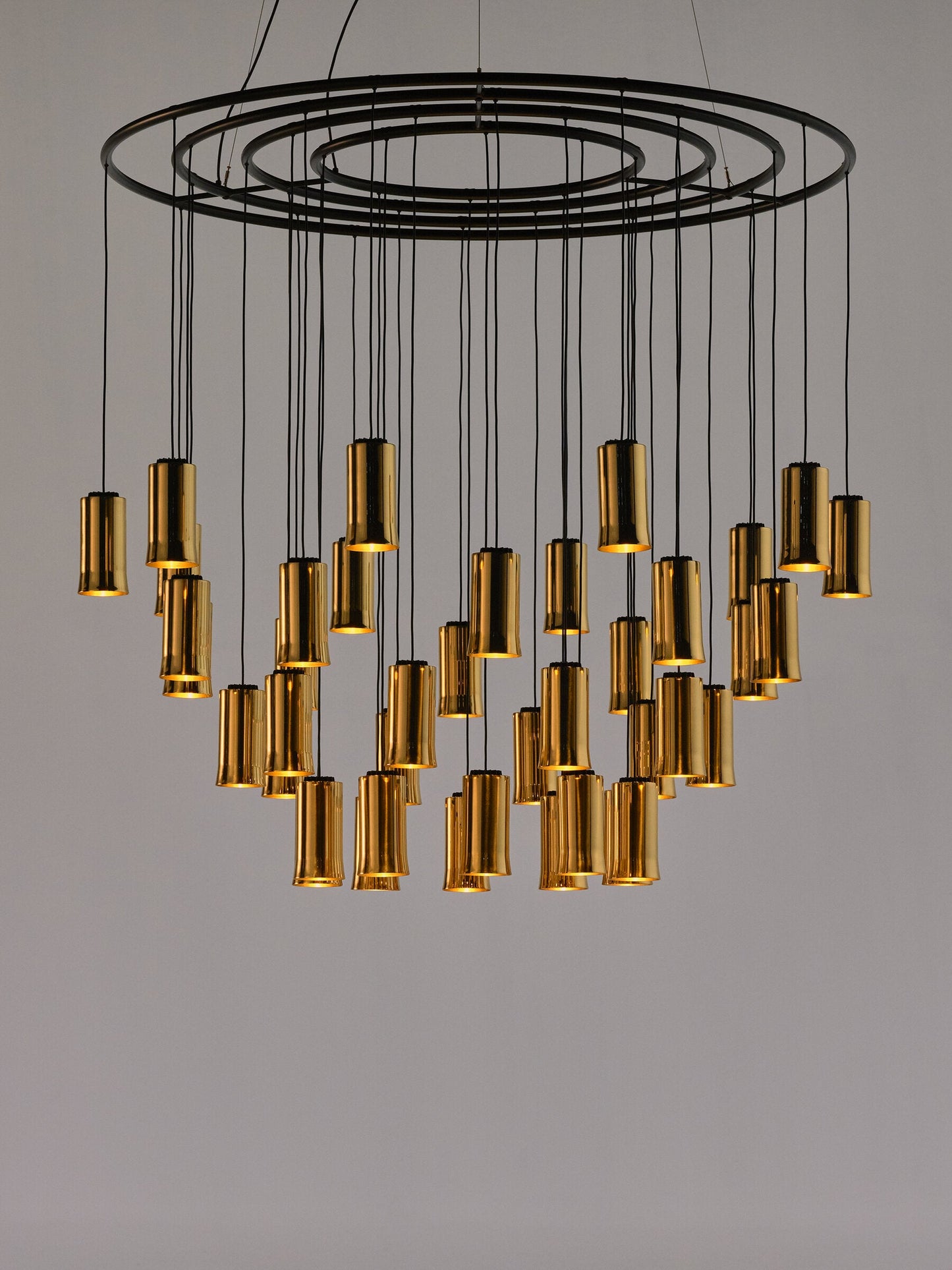 Cirio Chandelier Chandeliers
