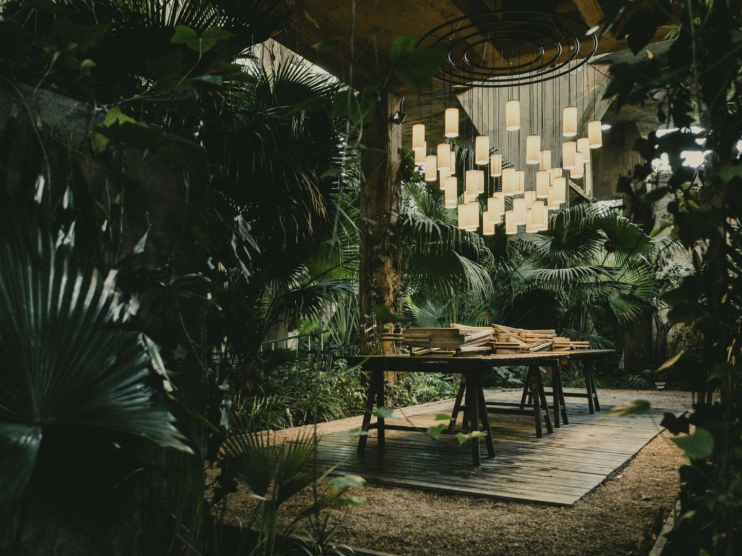 Cirio Chandelier Chandeliers
