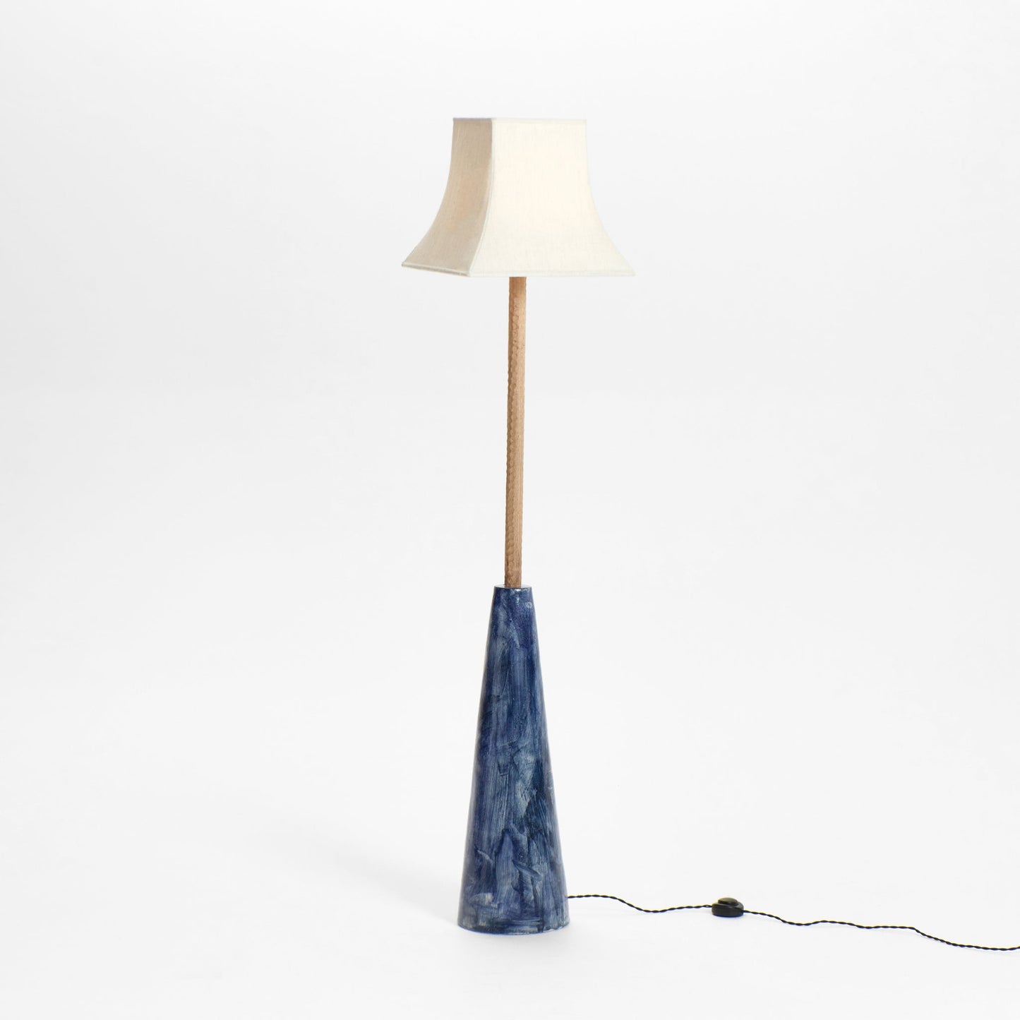 Coquete Floor Light in Brushed Blue Floor Lamps