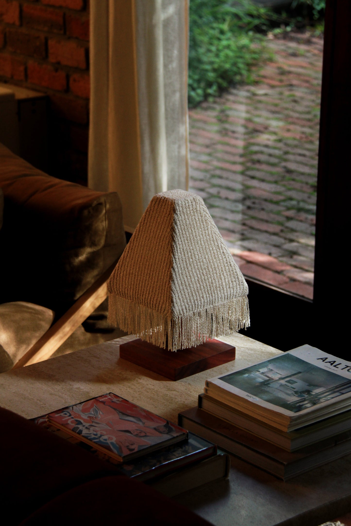 Cubozoa Table Lamp Table Lamps