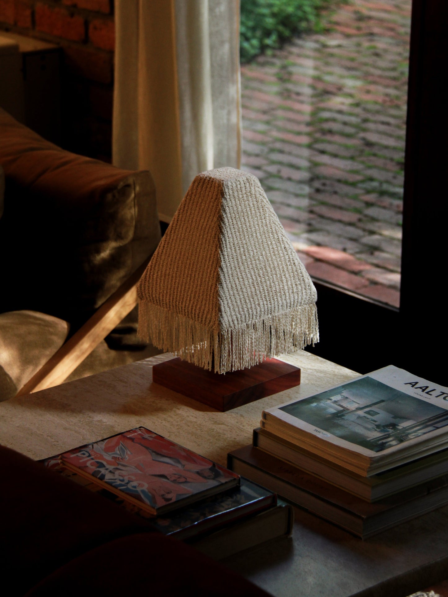 Cubozoa Table Lamp Table Lamps