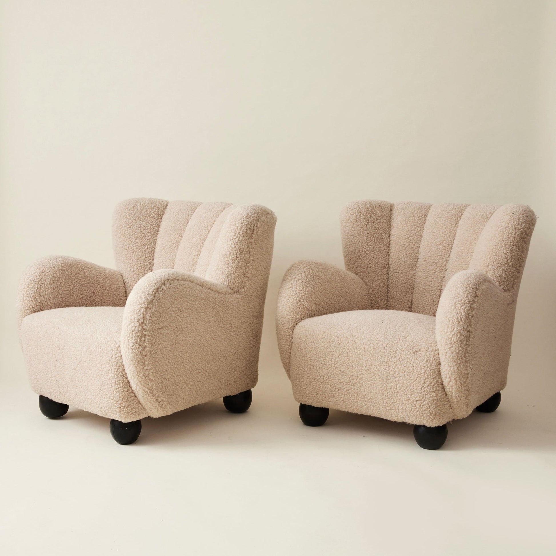 Danish Cabinetmaker Lounge Chairs in Ivory Shearling, 1940s, a Pair Chairs