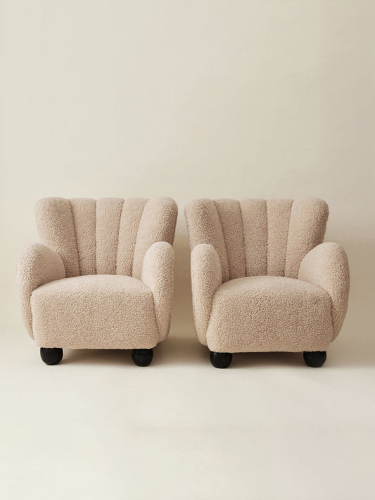 Danish Cabinetmaker Lounge Chairs in Ivory Shearling, 1940s, a Pair Chairs