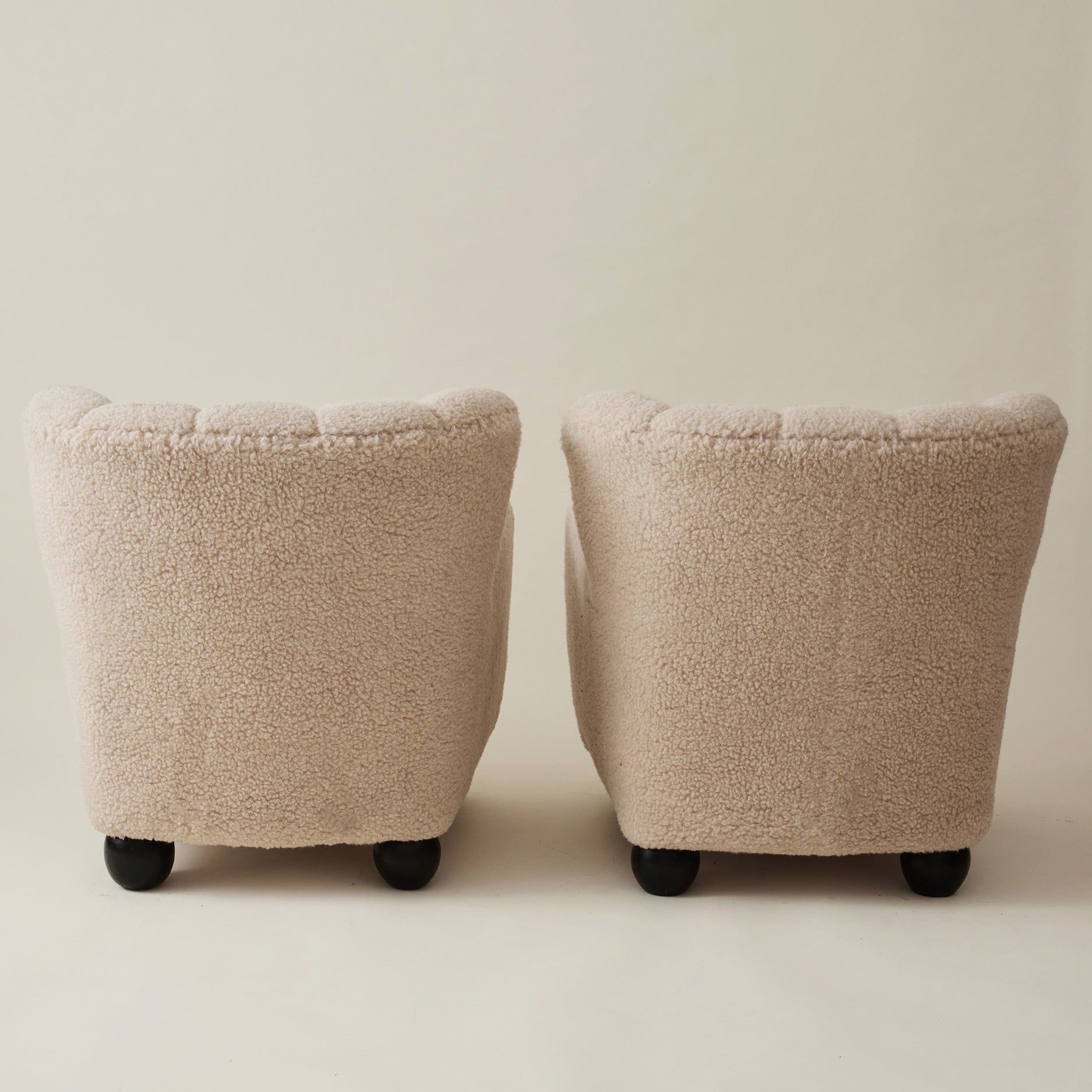 Danish Cabinetmaker Lounge Chairs in Ivory Shearling, 1940s, a Pair Chairs