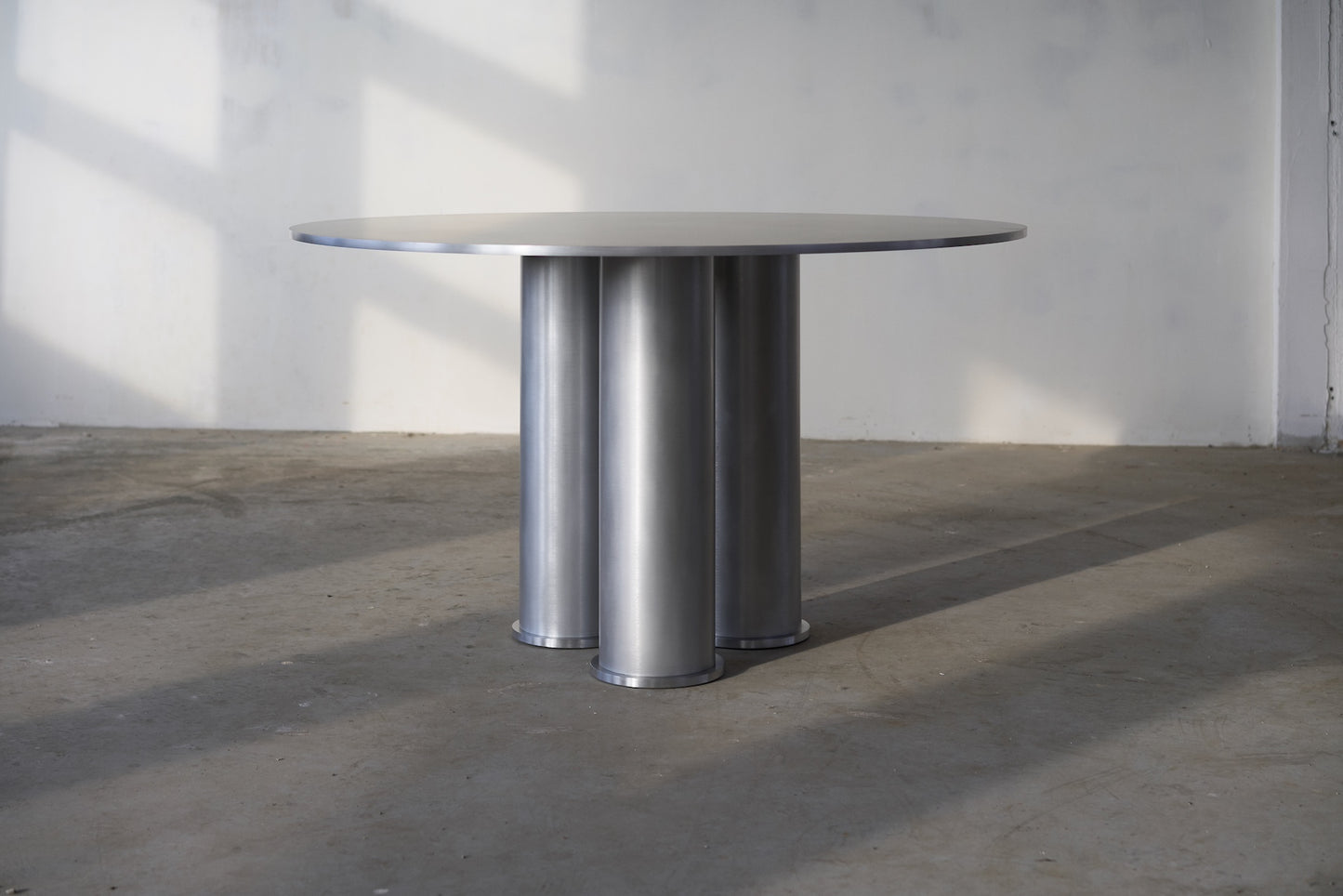 Elephant Tripod Table