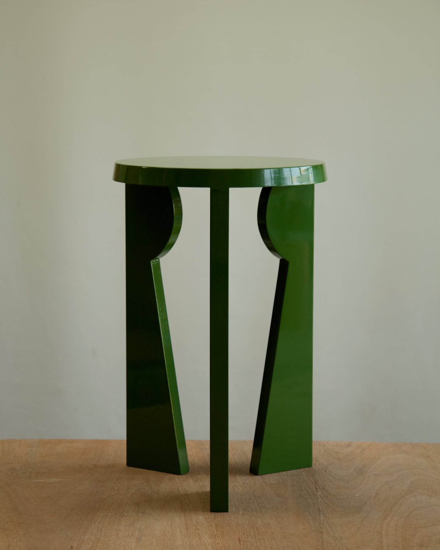 Figure Side Table 03 End Tables