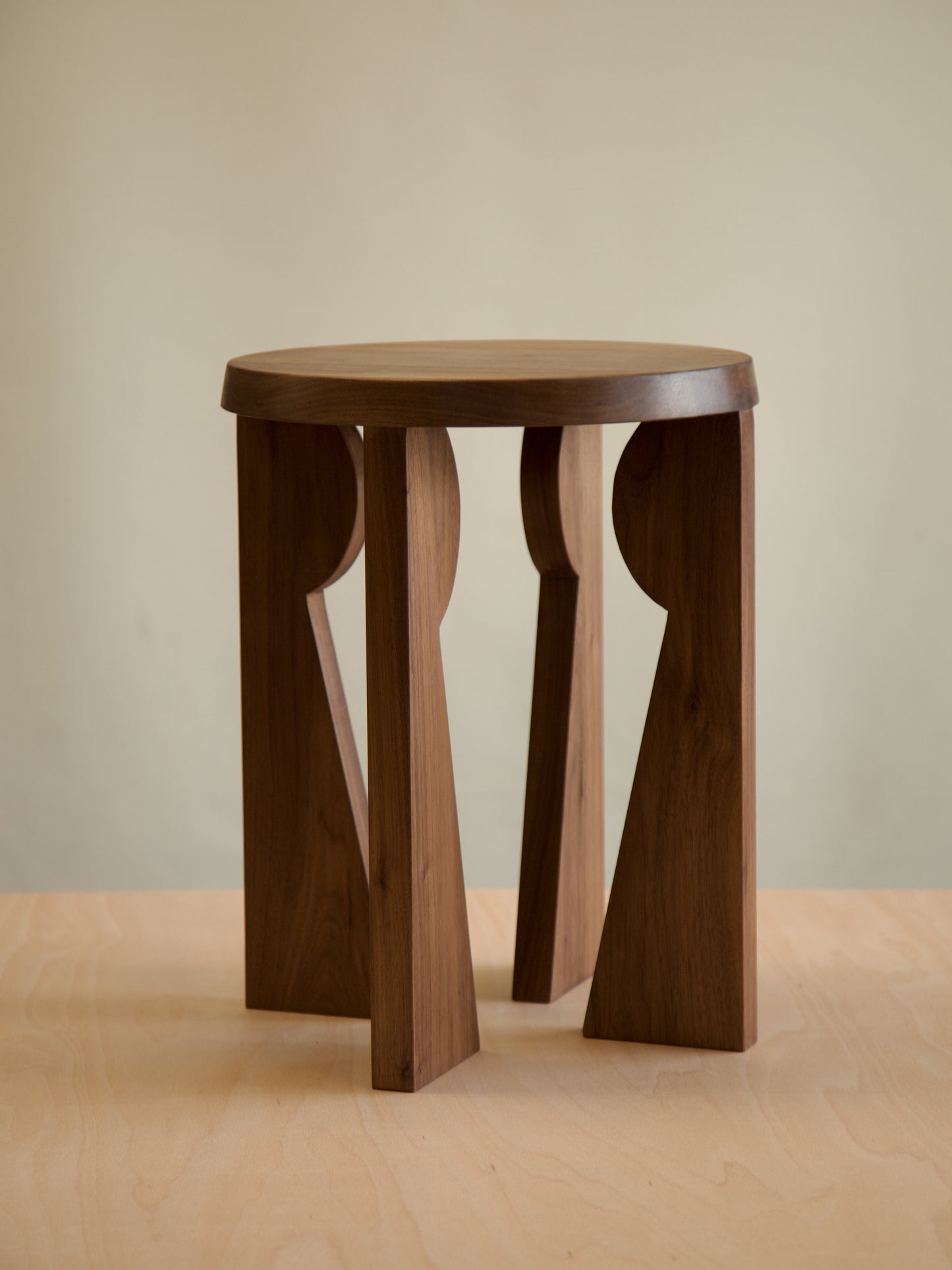 Figure Side Table 04 End Tables