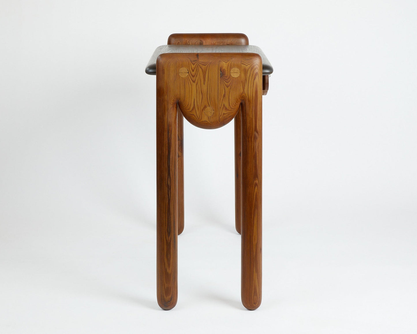 Gigi Console Consoles