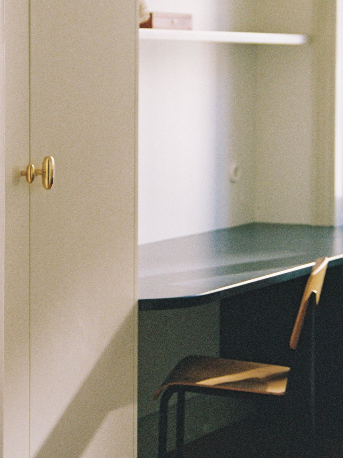 Grande Blunt Cabinet Knob Decorative Objects