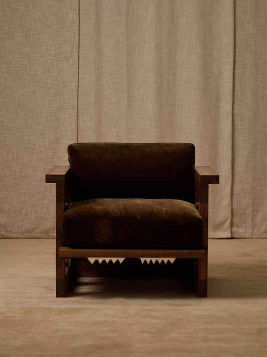 Jura Club Chair Chairs