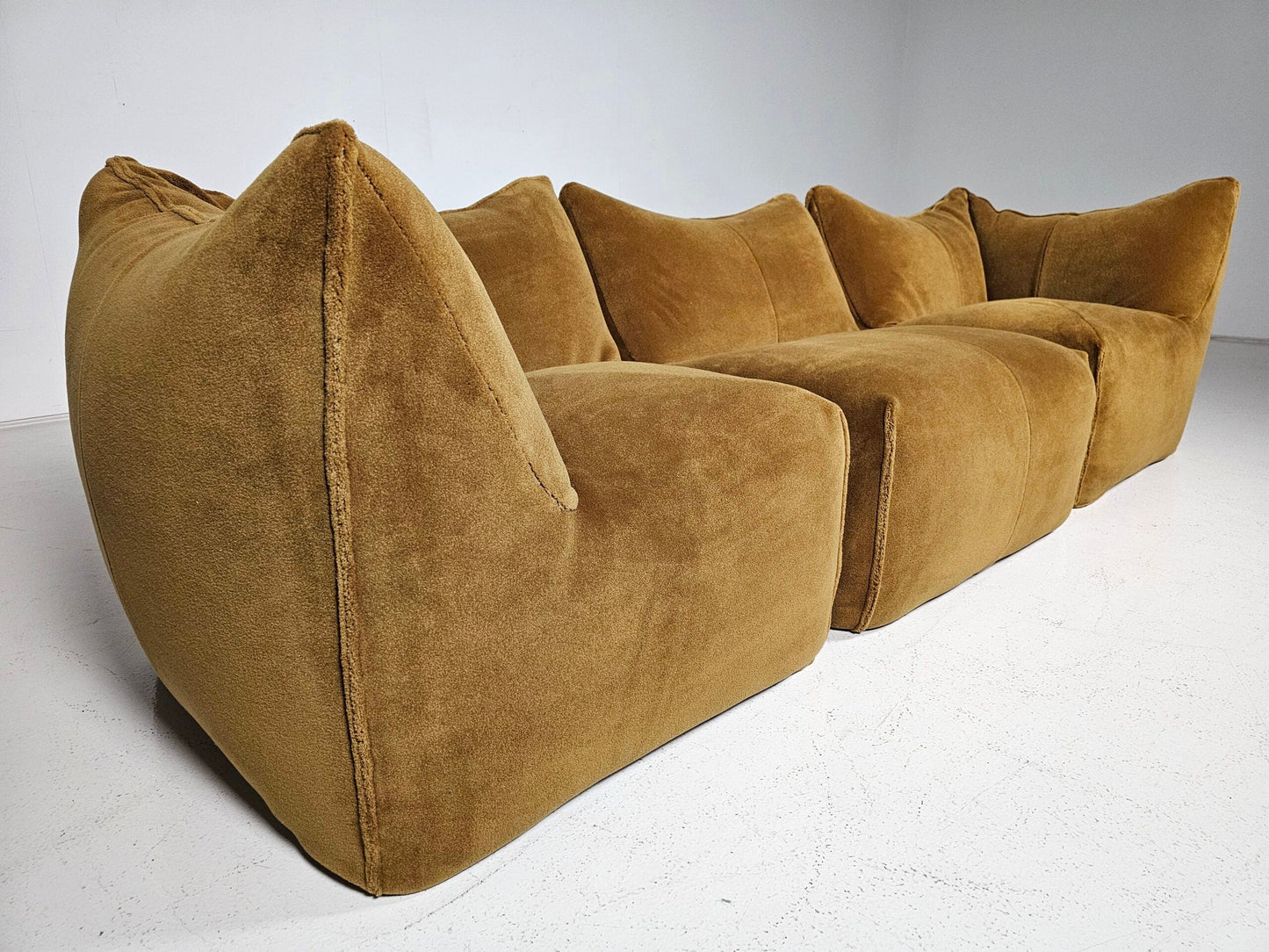 Le Bambole 3-Seater Sofa by Mario Bellini for B&B Italia, 1970s Sofas