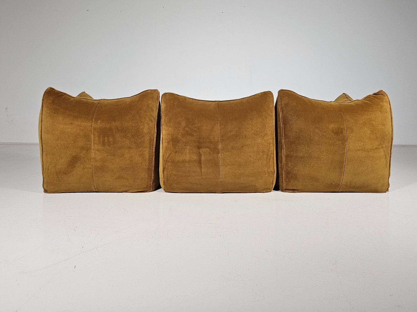 Le Bambole 3-Seater Sofa by Mario Bellini for B&B Italia, 1970s Sofas