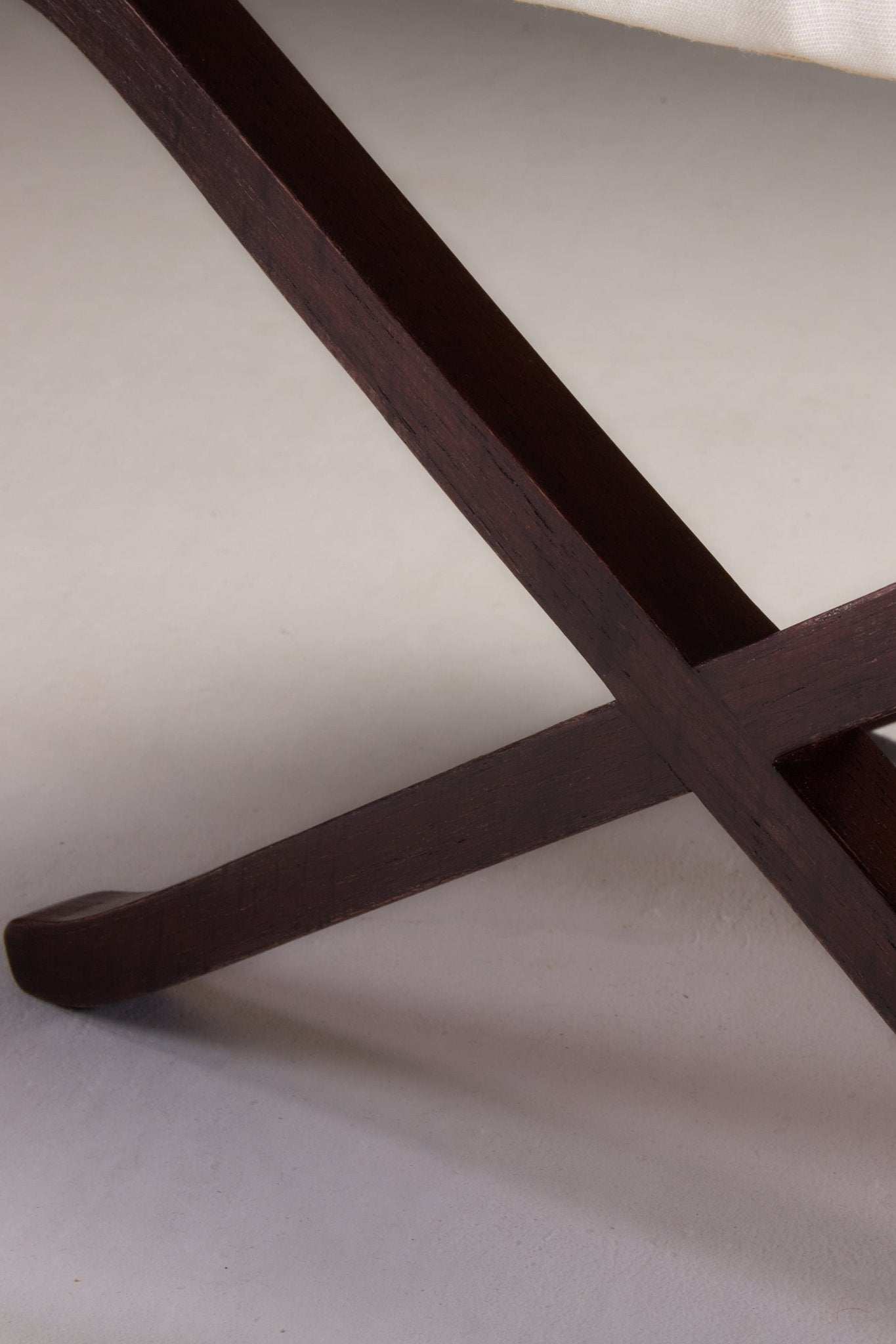 Lileth Stool in Silk Sateen Stools