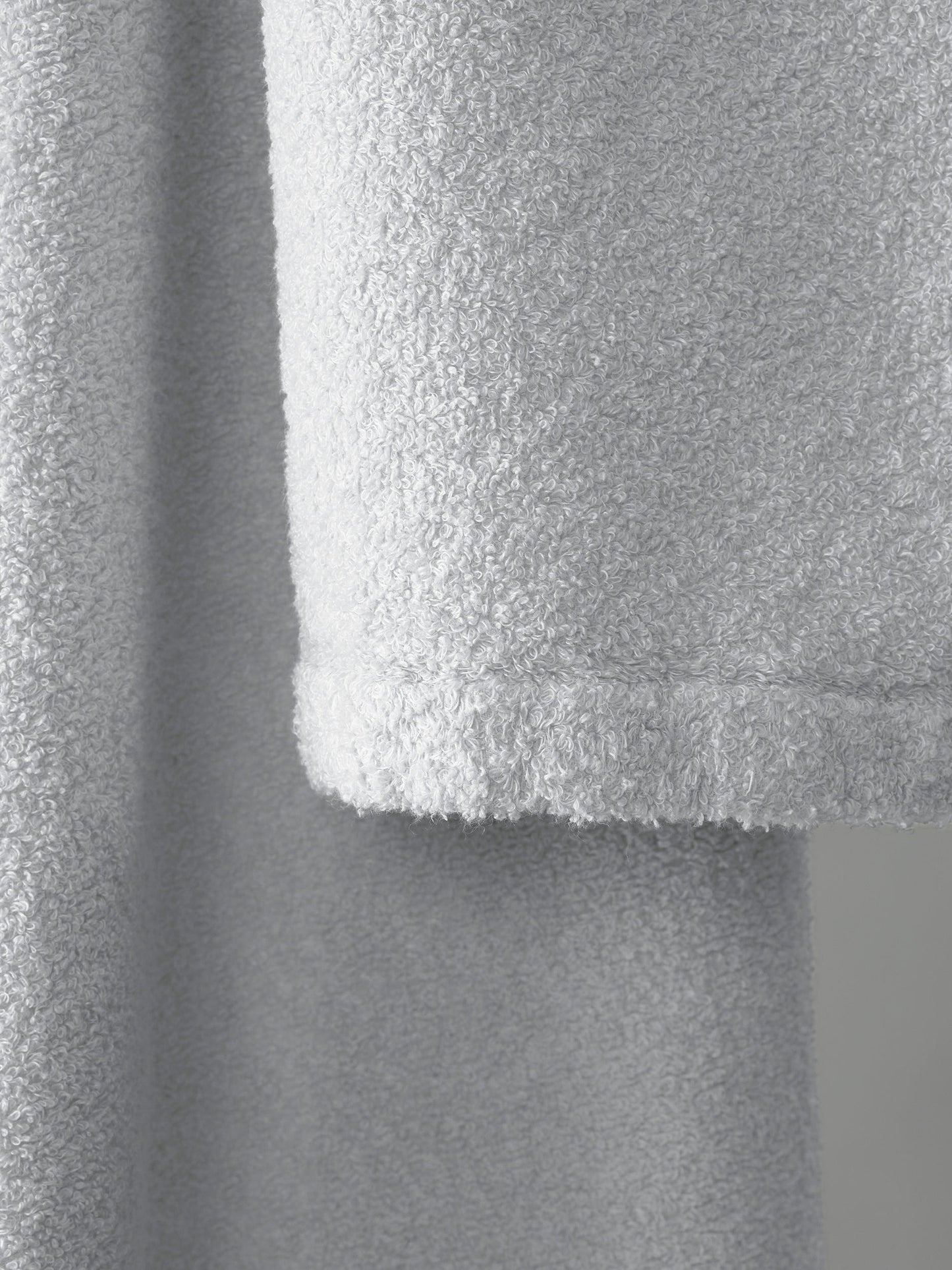 Linge Towel Set in Bianco by Society Limonta