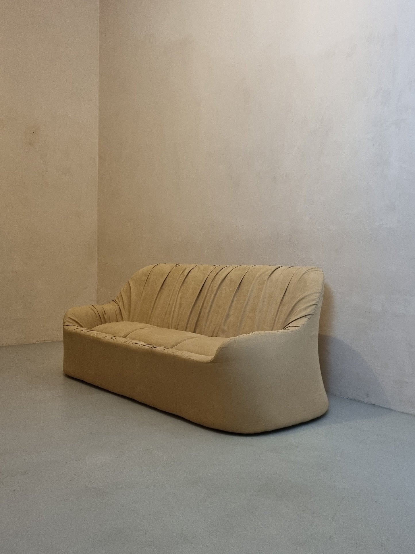 Maja Sofa Sofas Vintage