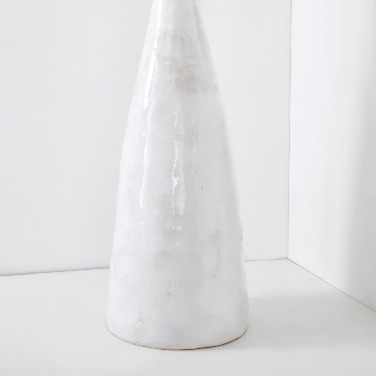 Melides Floor Light No1 in White Floor Lamps