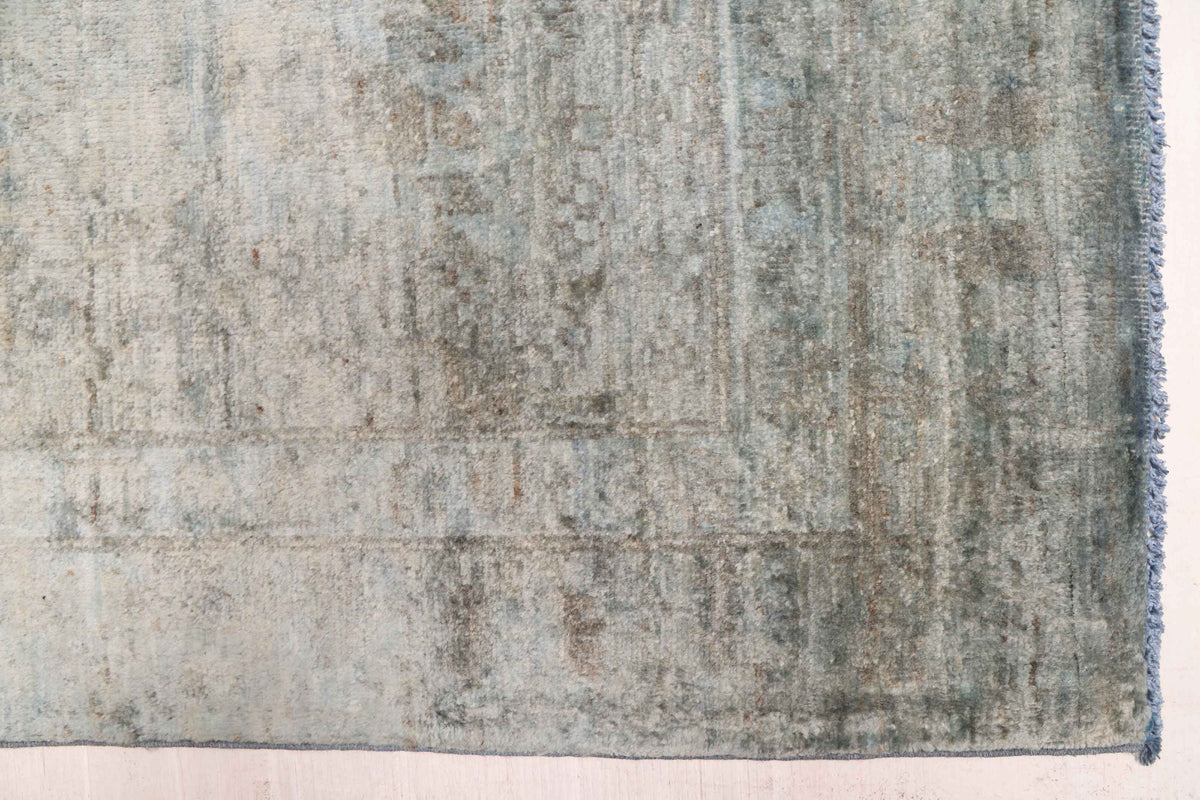 Overdyed Rug in Seafoam, corner and edge detail