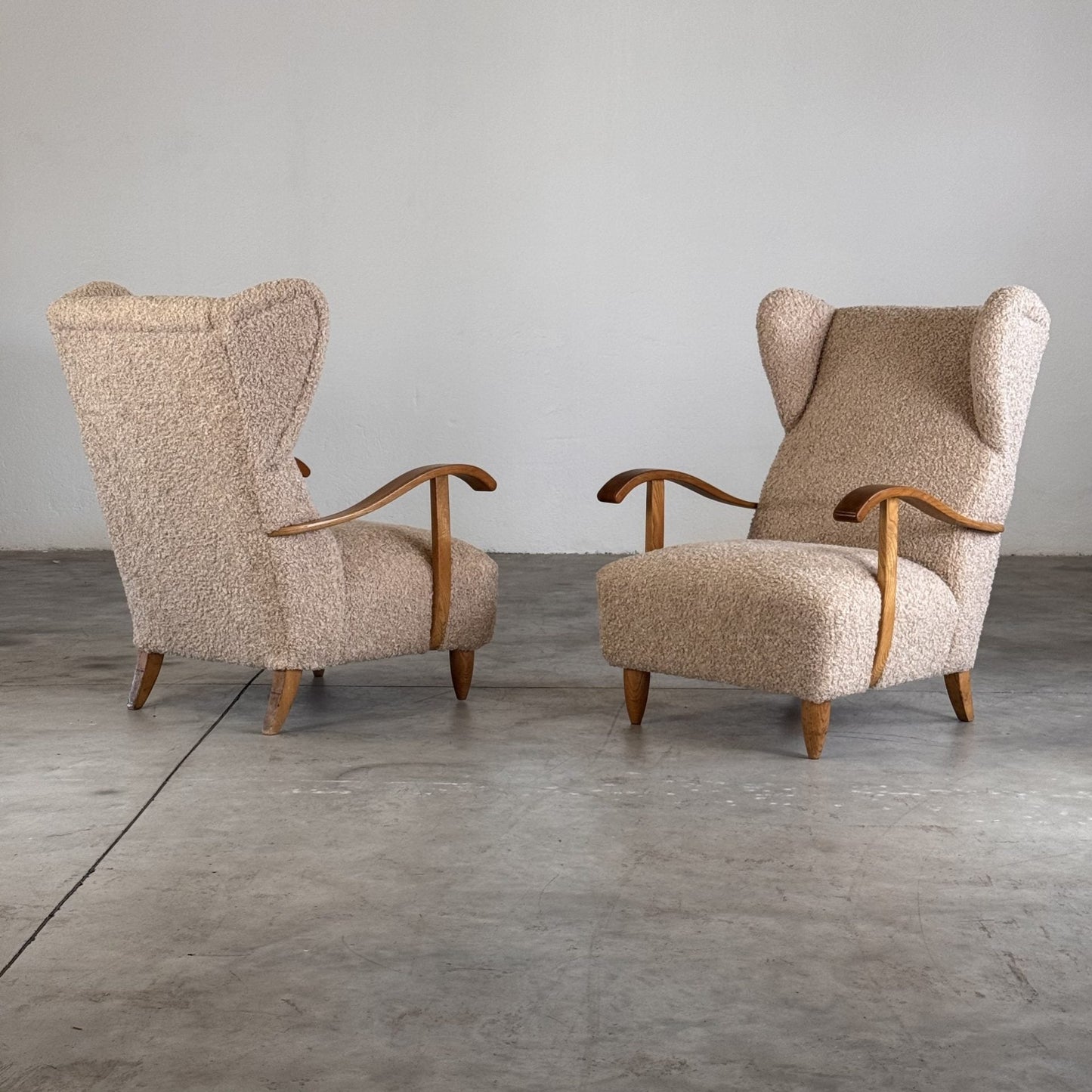 Pair of Italian Modernist Wing Chairs by Melchiorre Bega, 1940s Chairs