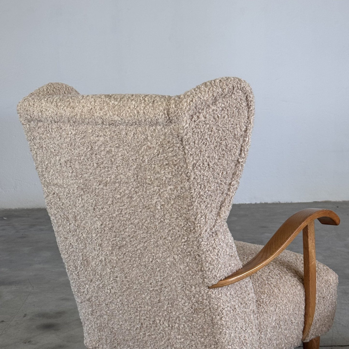Pair of Italian Modernist Wing Chairs by Melchiorre Bega, 1940s Chairs