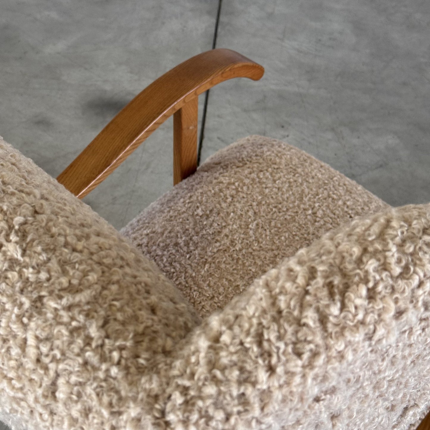 Pair of Italian Modernist Wing Chairs by Melchiorre Bega, 1940s Chairs
