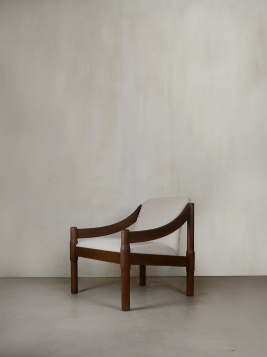 Pair of Carimate 930 Armchair by Vico Magistretti, 1960 Chairs