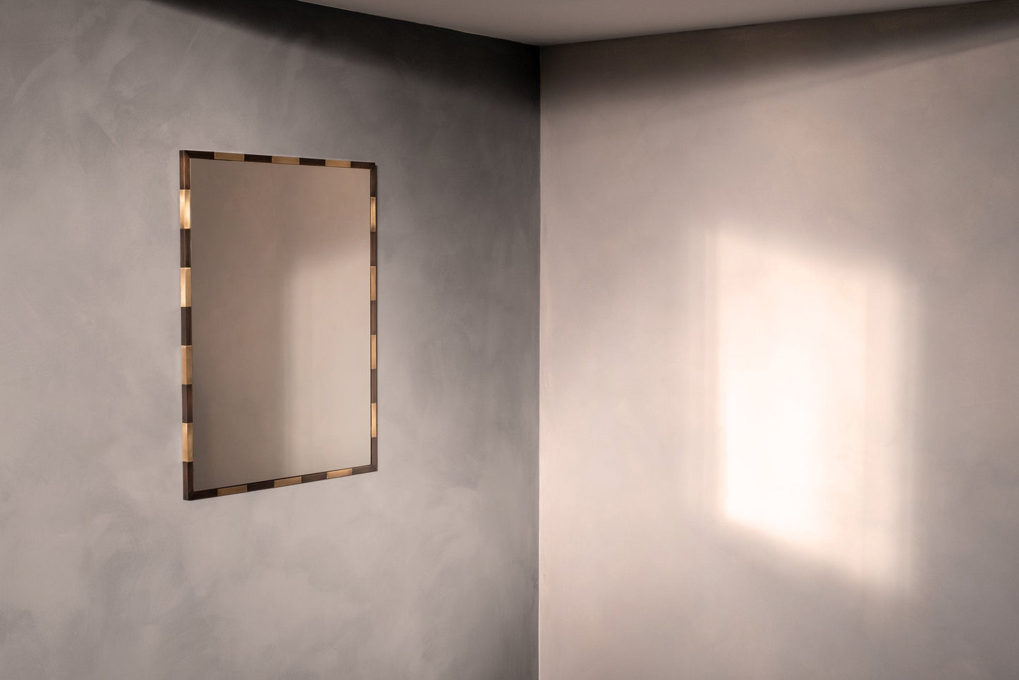 Plessey Mirror Mirrors