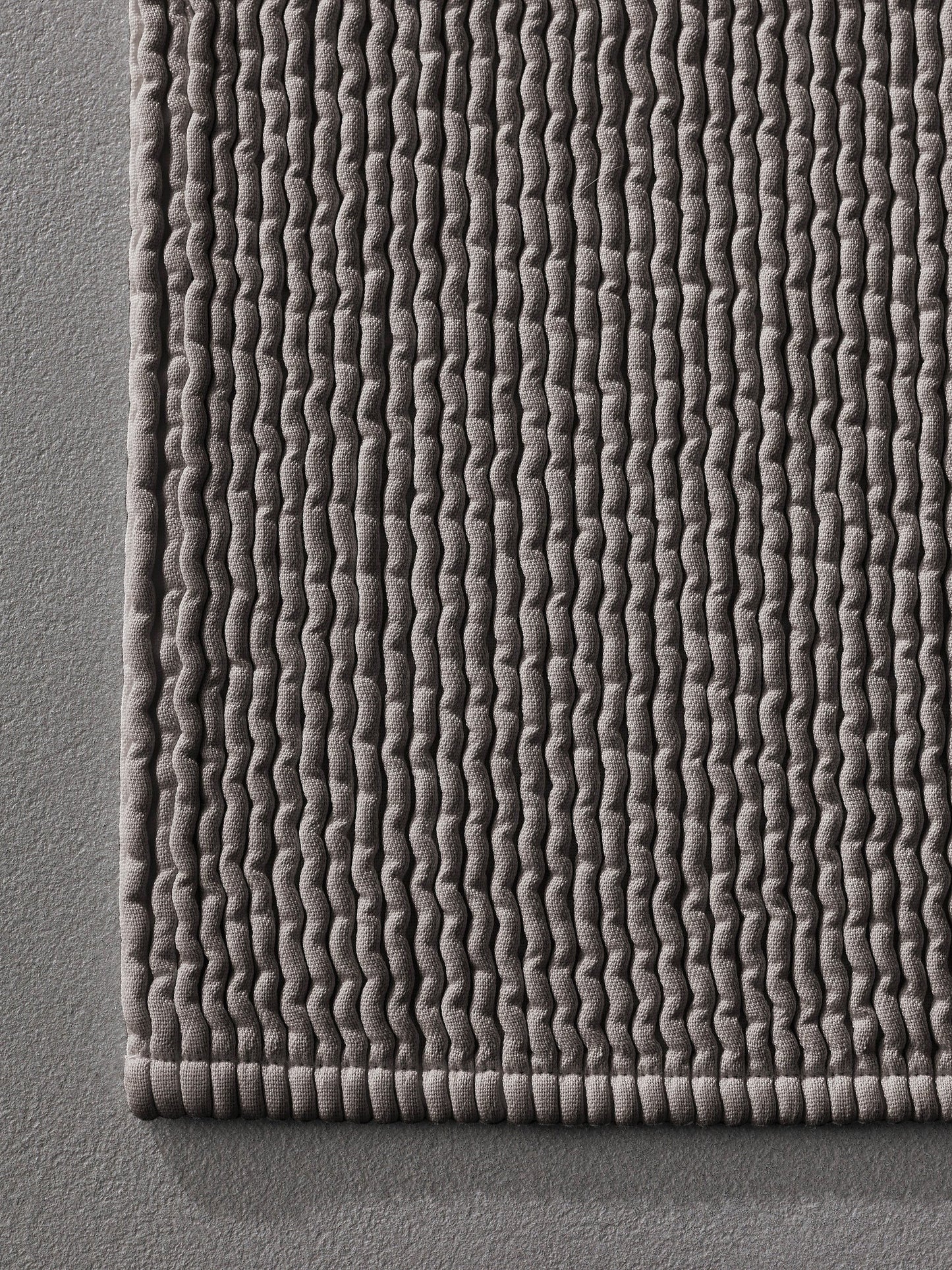 Pliss Bath Mat in Fumo by Society Limonta