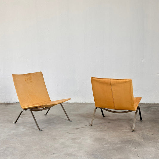 Poul Kjaerholm 'PK22' Lounge Chairs for Fritz Hansen in Light Patina Cognac Leather, 1956 Chairs