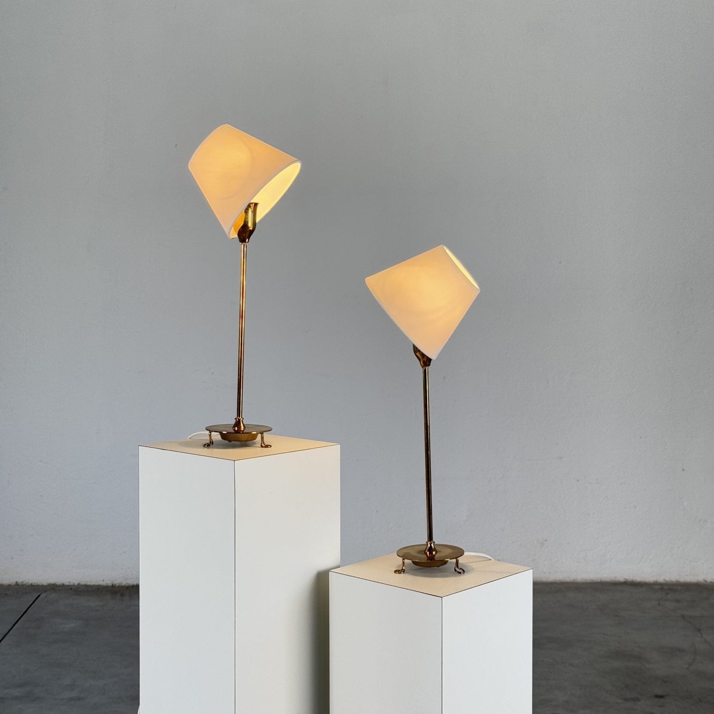 Rare Pair of Table Lamps Model 2552/2 by Josef Frank for Svenskt Tenn, Sweden Table Lamps
