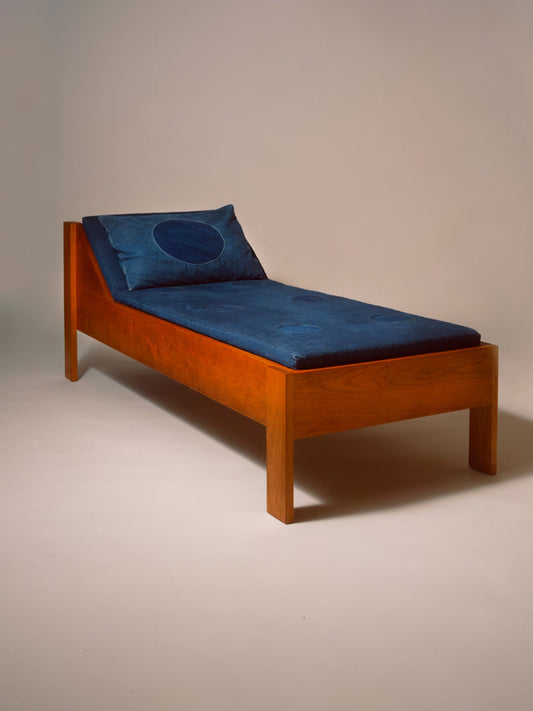Reclined Daybed Daybeds