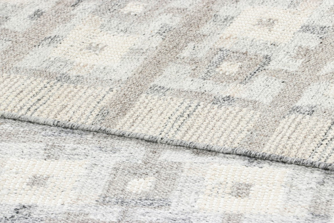 Rug & Kilim's Scandinavian Rug in White and Gray Geometric Patterns Rugs