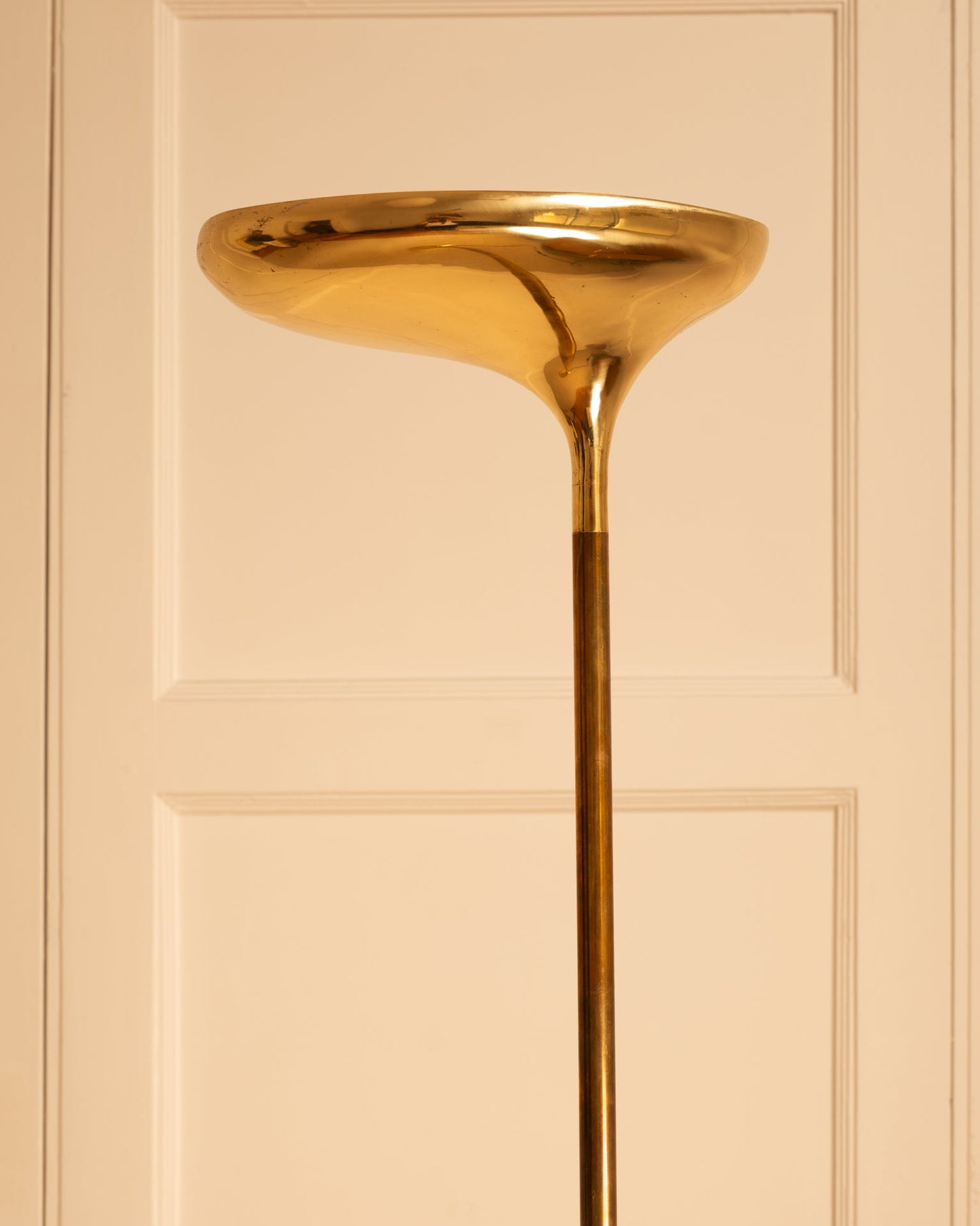 Polished Brass Sculptural Floor Uplighter by Giovanni Santoni, Italy, 1970s Floor Lamps