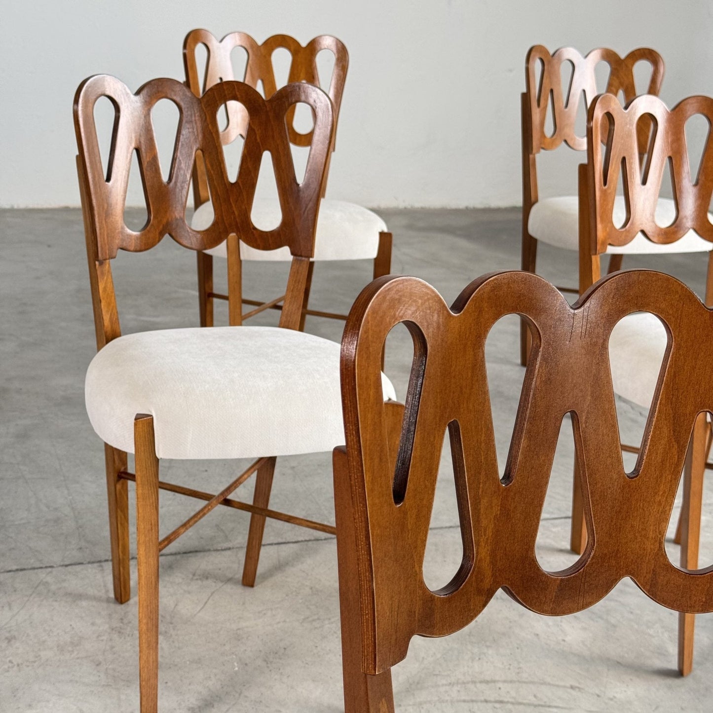 Set of 8 "969" Volute Chairs for the VI Triennale by Gio Ponti, Montina, 1970s Dining Chairs