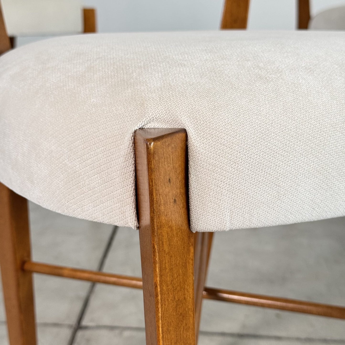 Set of 8 "969" Volute Chairs for the VI Triennale by Gio Ponti, Montina, 1970s Dining Chairs