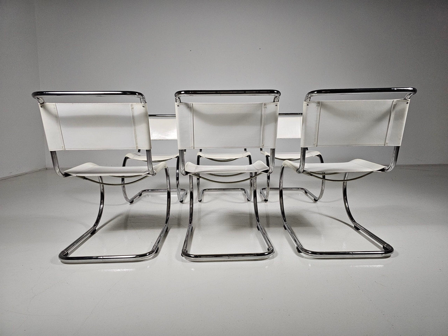 Set of 6 Mies Van Der Rohe MR10 White Cantilever Dining Chairs for Thonet, 1980s Dining Chairs