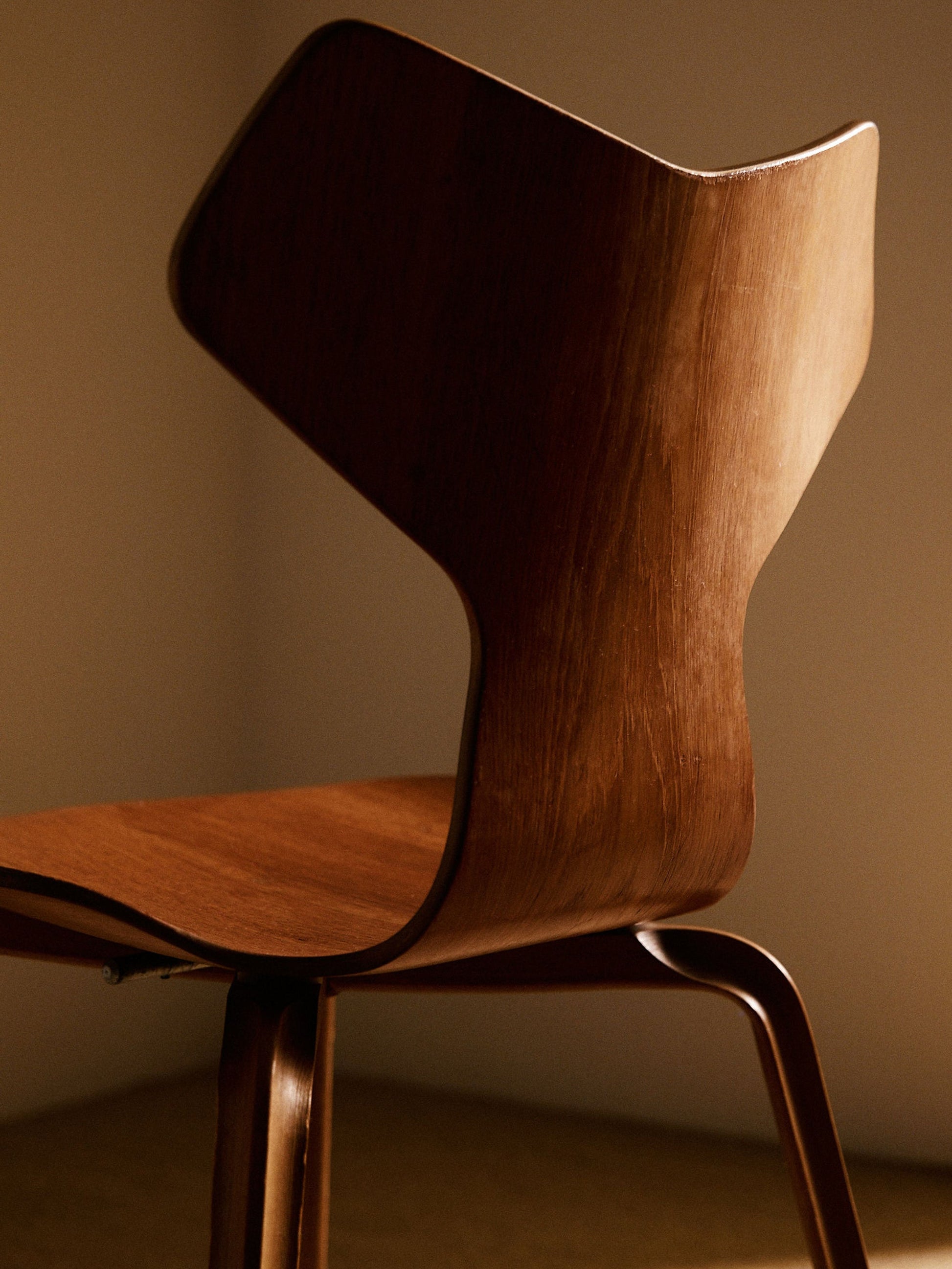 Set of 8 Grand Prix Chairs by Arne Jacobsen, Sweden, Circa 1960 Dining Chairs