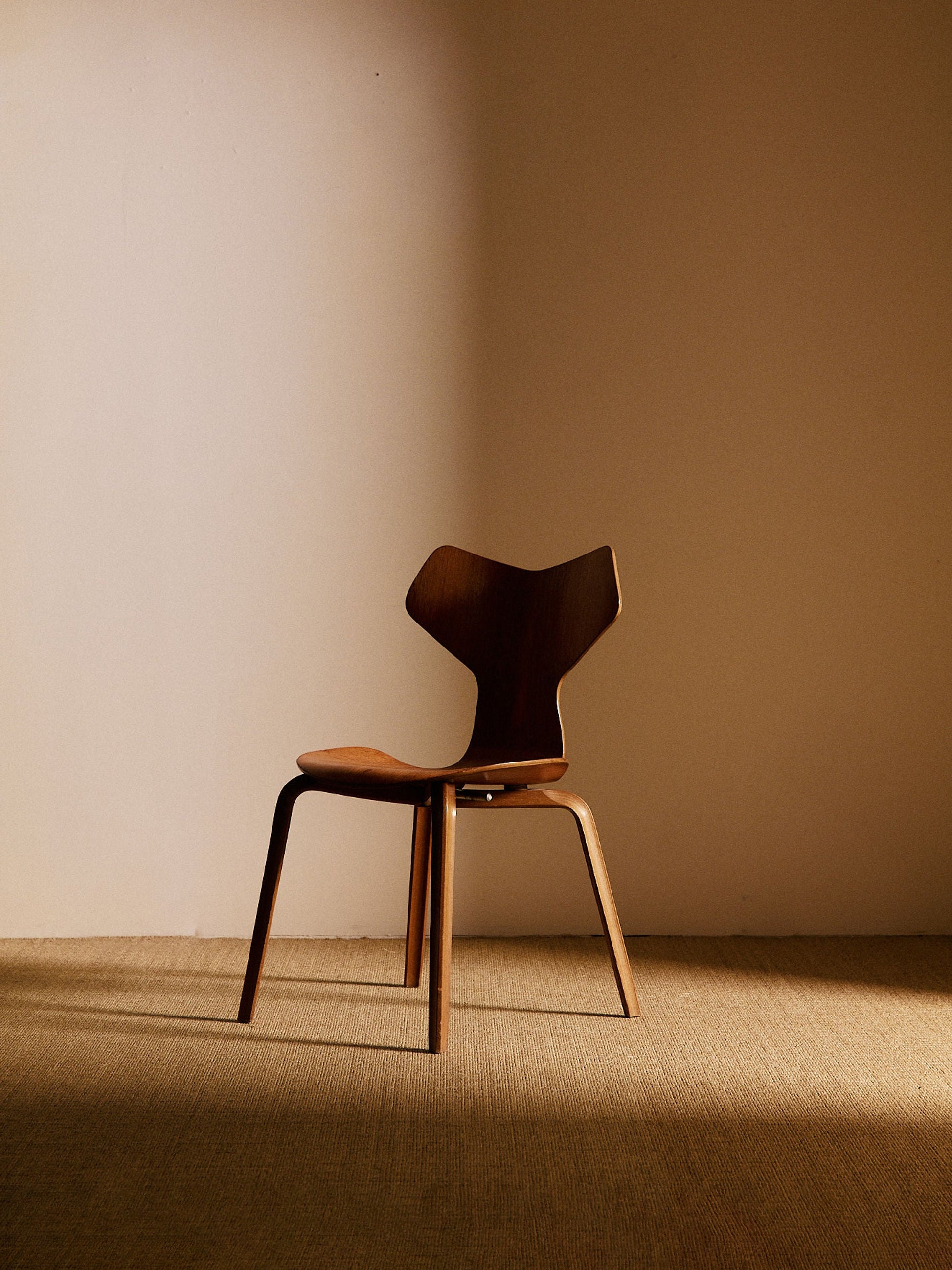 Set of 8 Grand Prix Chairs by Arne Jacobsen, Sweden, Circa 1960 Dining Chairs