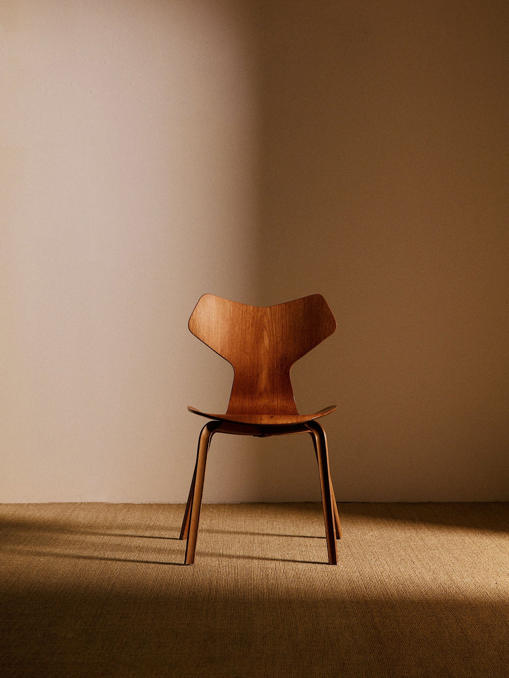 Set of 8 Grand Prix Chairs by Arne Jacobsen, Sweden, Circa 1960 Dining Chairs