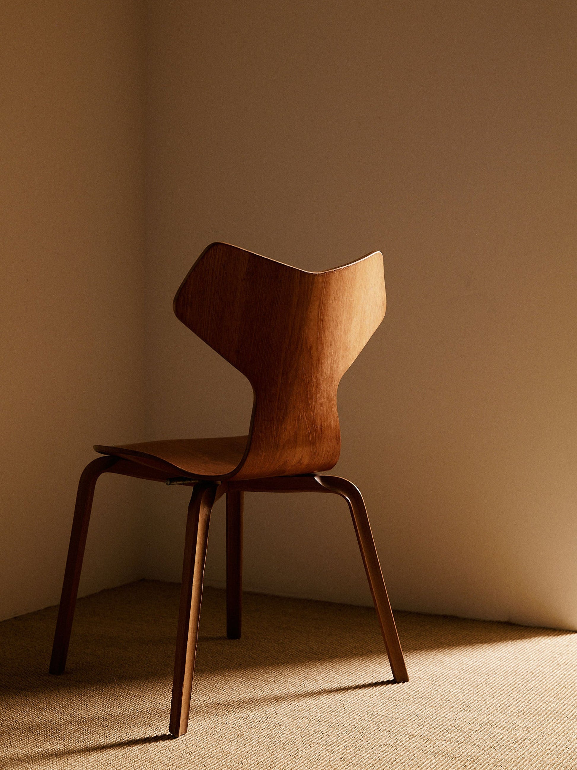 Set of 8 Grand Prix Chairs by Arne Jacobsen, Sweden, Circa 1960 Dining Chairs