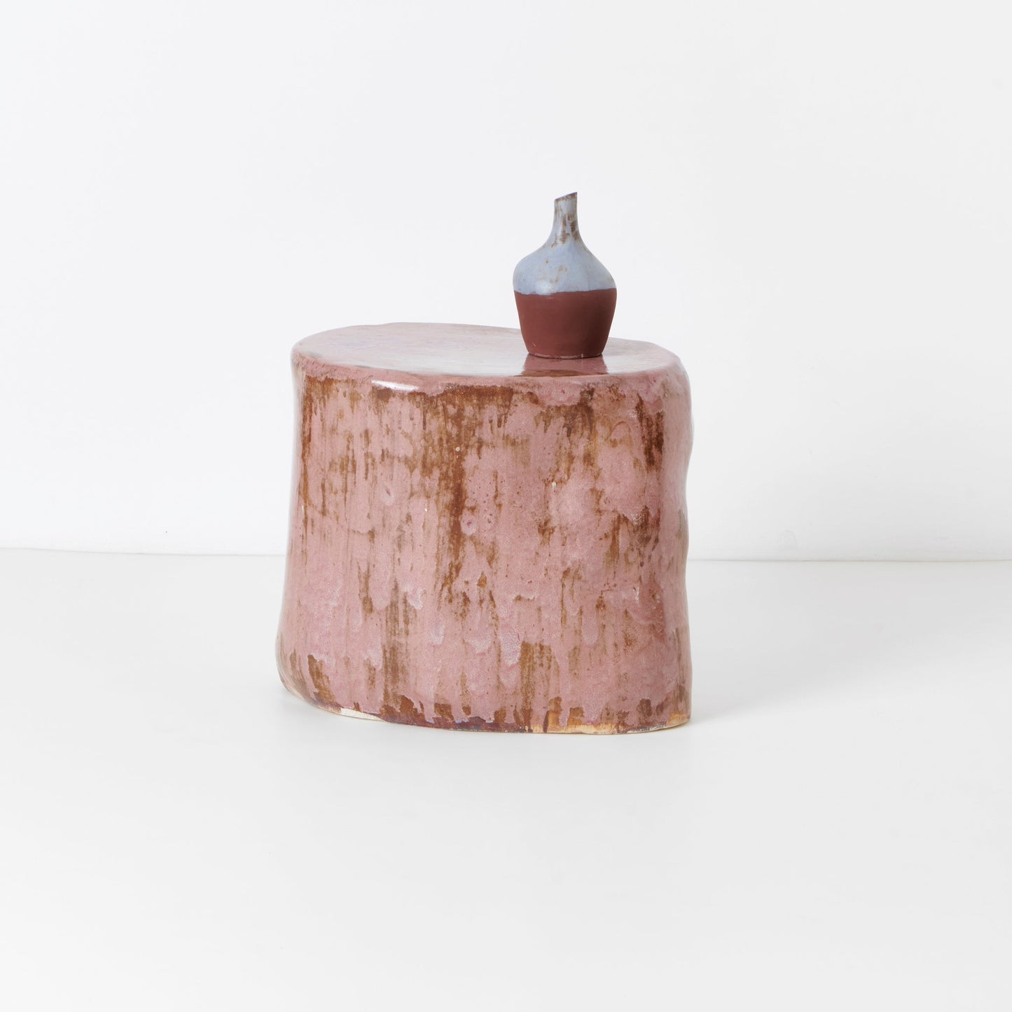 Small Ceramic Side Table in Petri Pink End Tables