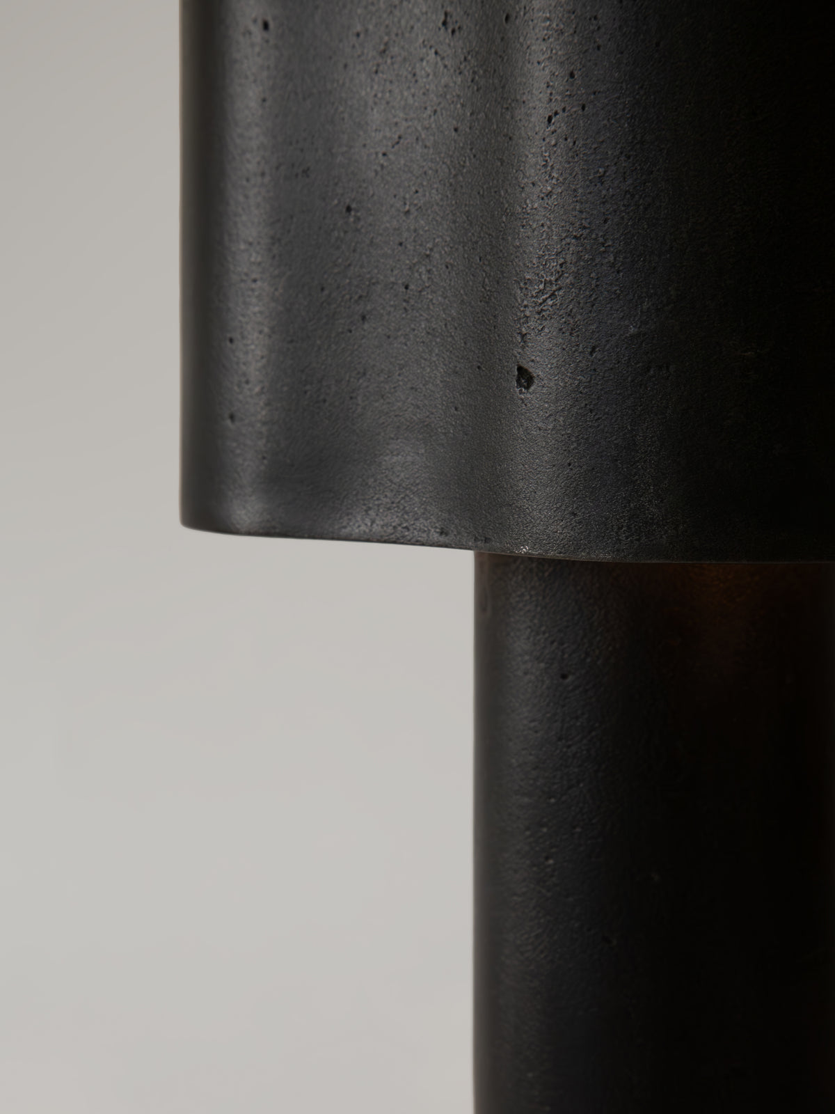 Coy Table Lamp in Blackened Aluminium by Stem